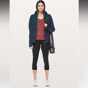 Lululemon Align Crop 21” Legging in Black size 4